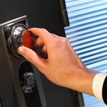 Advanced Locksmith Service Cleveland, OH 216-714-0230 - sb-com-01